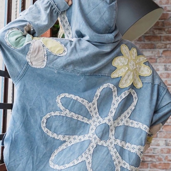 Oli & Hali Floral Patchwork Hoodie Mineral Wash Jacket size XL Blue - Picture 3 of 15